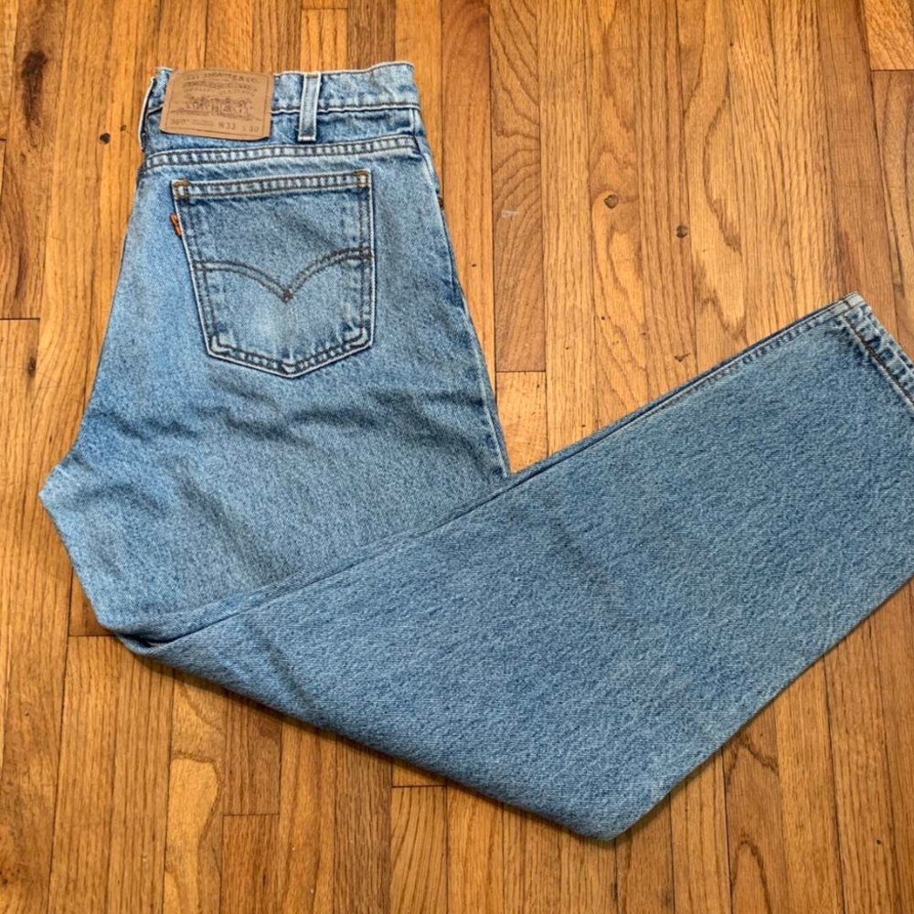 Vintage Levi’s 550s relaxed tapered leg jeans